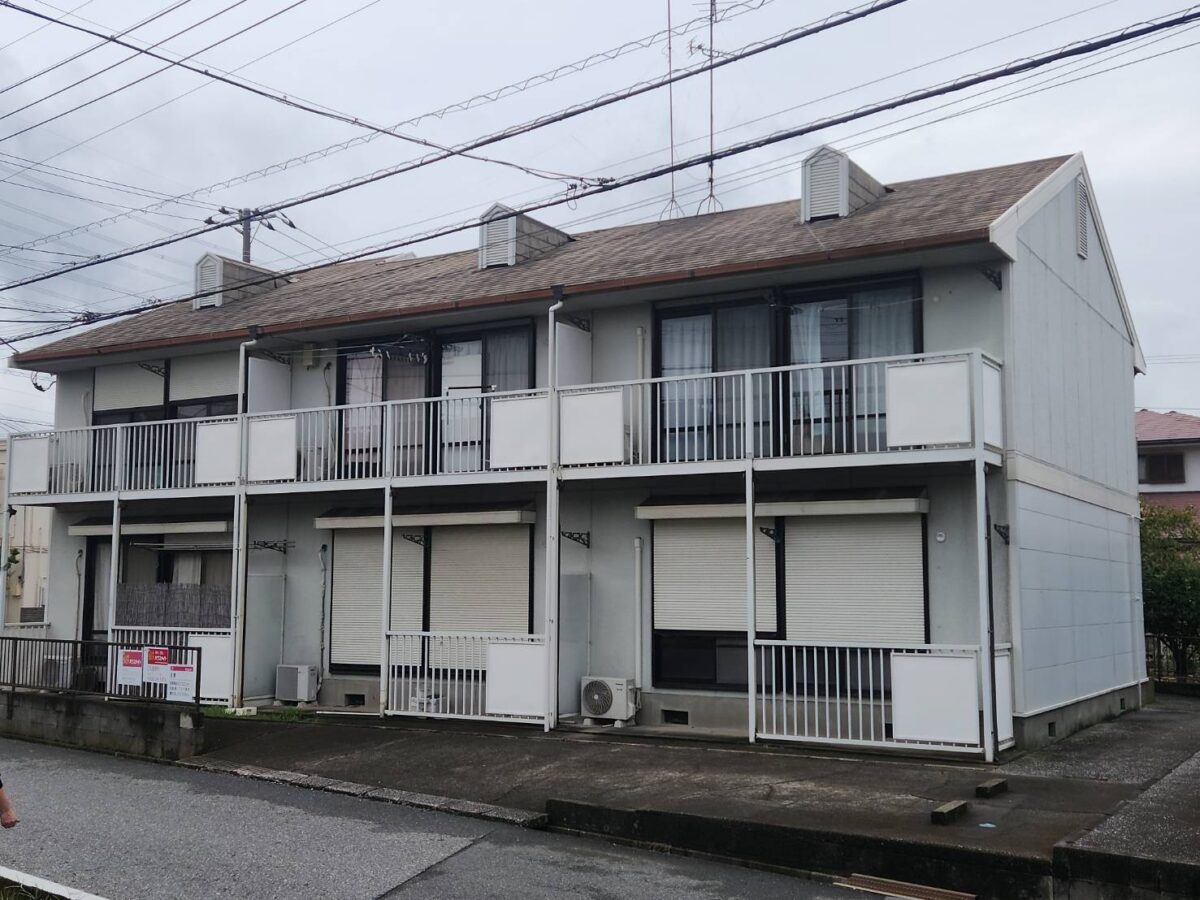 無機塗料で施工し今後のメンテナンス頻度を抑えオーナー様も入居者様も安心の施工