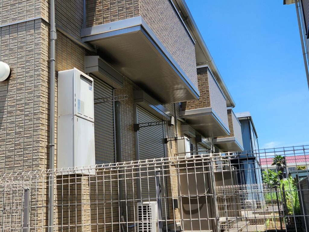 付帯部分も外壁や屋根と同じく無機塗料で仕上げました。外壁などと一緒に塗装することで全体のバランスが良くなり、見た目もより綺麗に見えます。