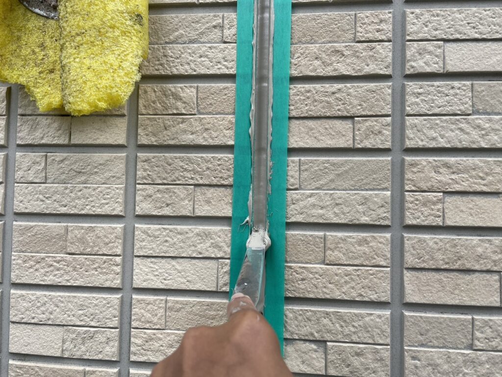 コーキング仕上げ作業