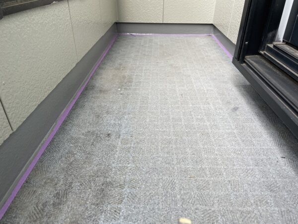 千葉県市原市T様邸　ベランダ立ち上がり部分塗装