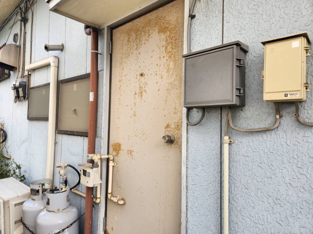 勝手口ドア