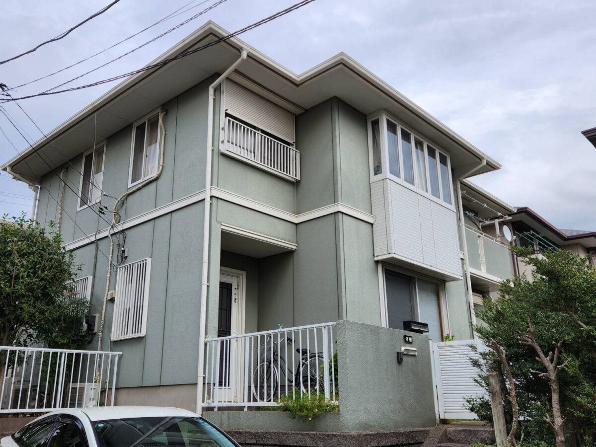 夏も快適に。遮熱無機塗装でスタイリッシュに生まれ変わる住宅