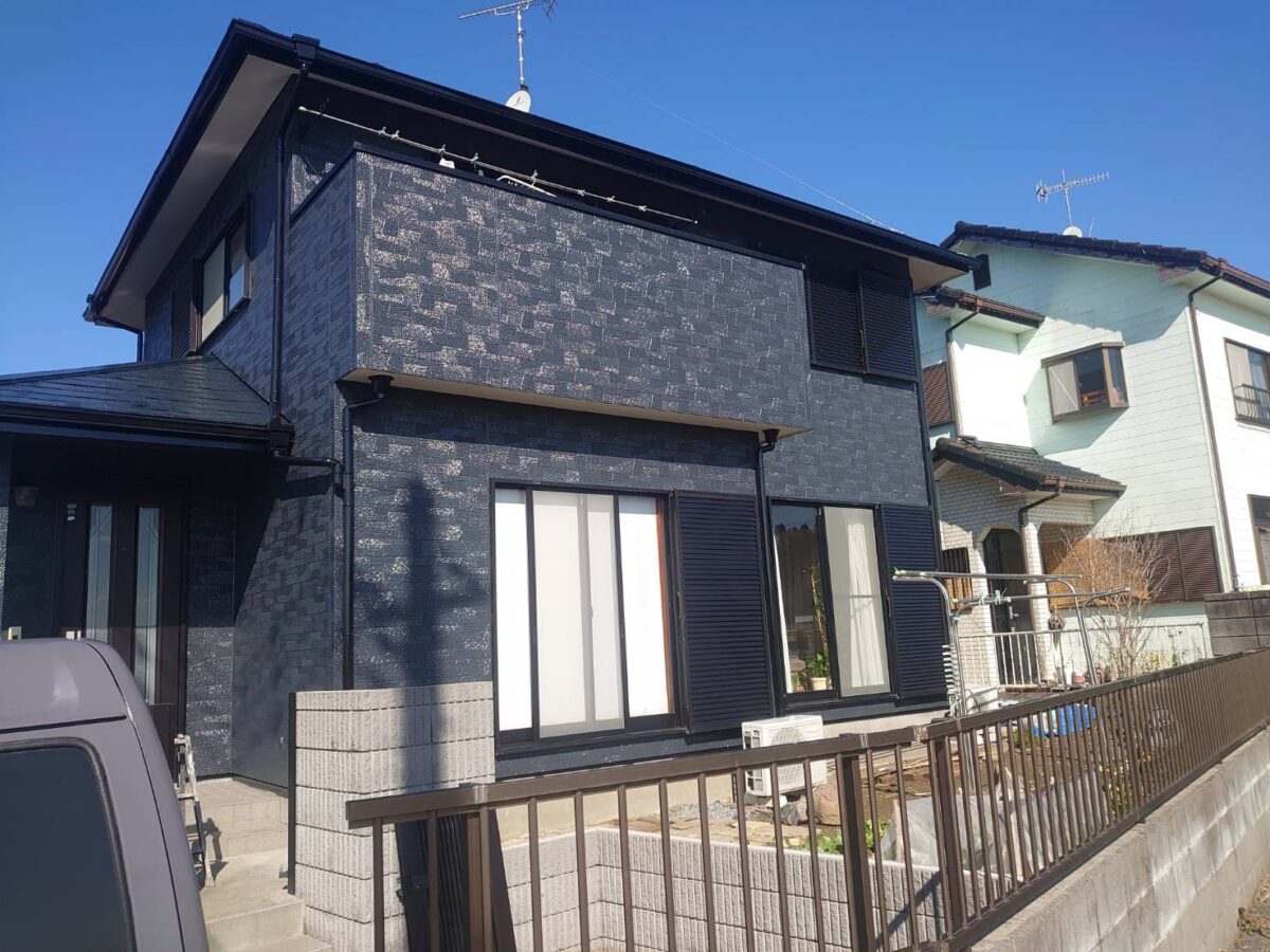 モダンな雰囲気と圧倒的な耐久性とツヤを実現