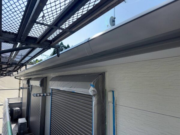 千葉県市原市H様邸　付帯塗装（破風板・横樋・縦樋・シャッターBOX塗装）