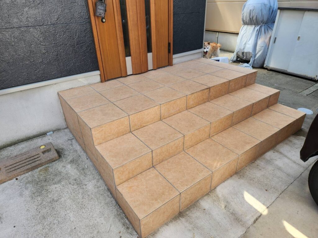 千葉県市原市M様邸 玄関タイル塗装