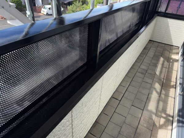 千葉県木更津市Y様邸　付帯塗装（パンチング・換気口・水切り塗装）