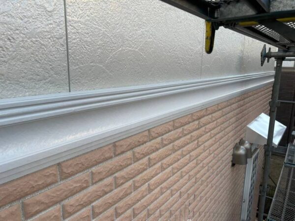 千葉県市原市A様邸　付帯塗装（帯板・ベランダ・窓モール・スリムダクト・霧除け塗装）