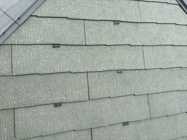 【コラム】タスペーサーとは？屋根塗装において必要な理由・効果を詳しく解説！