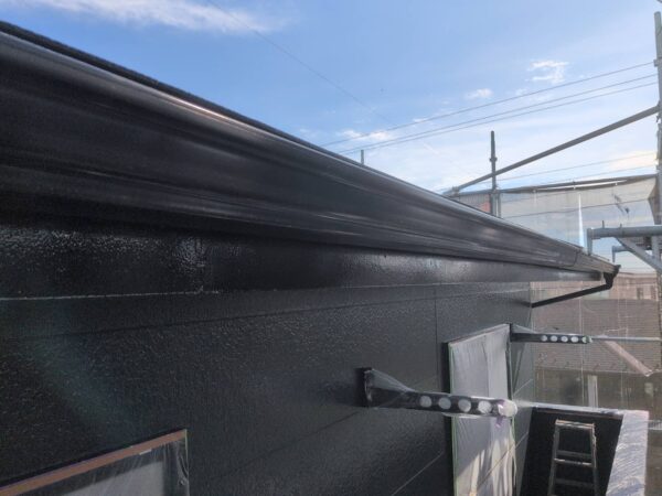 千葉県市原市Y様邸　付帯塗装（破風・横樋・縦樋塗装）