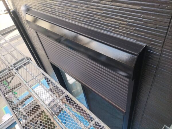 千葉県市原市N様邸　付帯塗装（破風板・横樋・縦樋・シャッターBOX塗装）