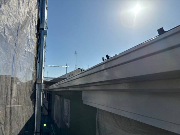 千葉県市原市T様邸　付帯塗装（破風板・横樋・縦樋・シャッターBOX塗装）