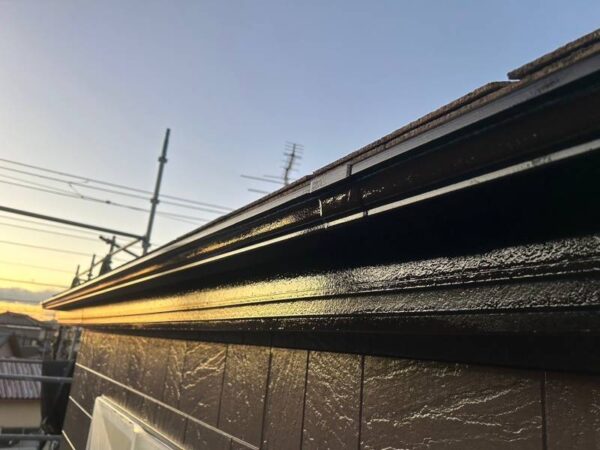 千葉県市原市T様邸　付帯塗装（破風板・横樋塗装）