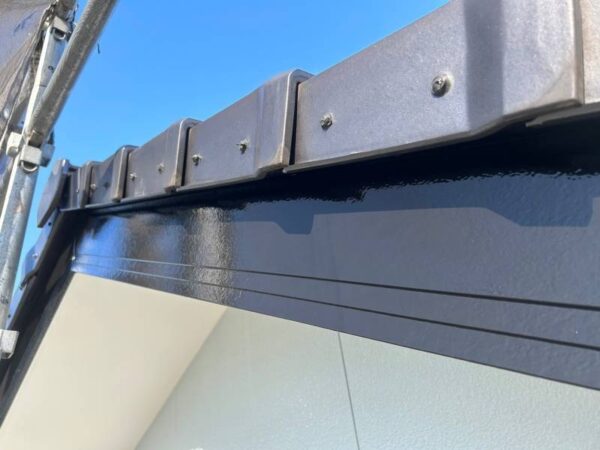 千葉県市原市M様邸　付帯塗装（破風板・横樋塗装）