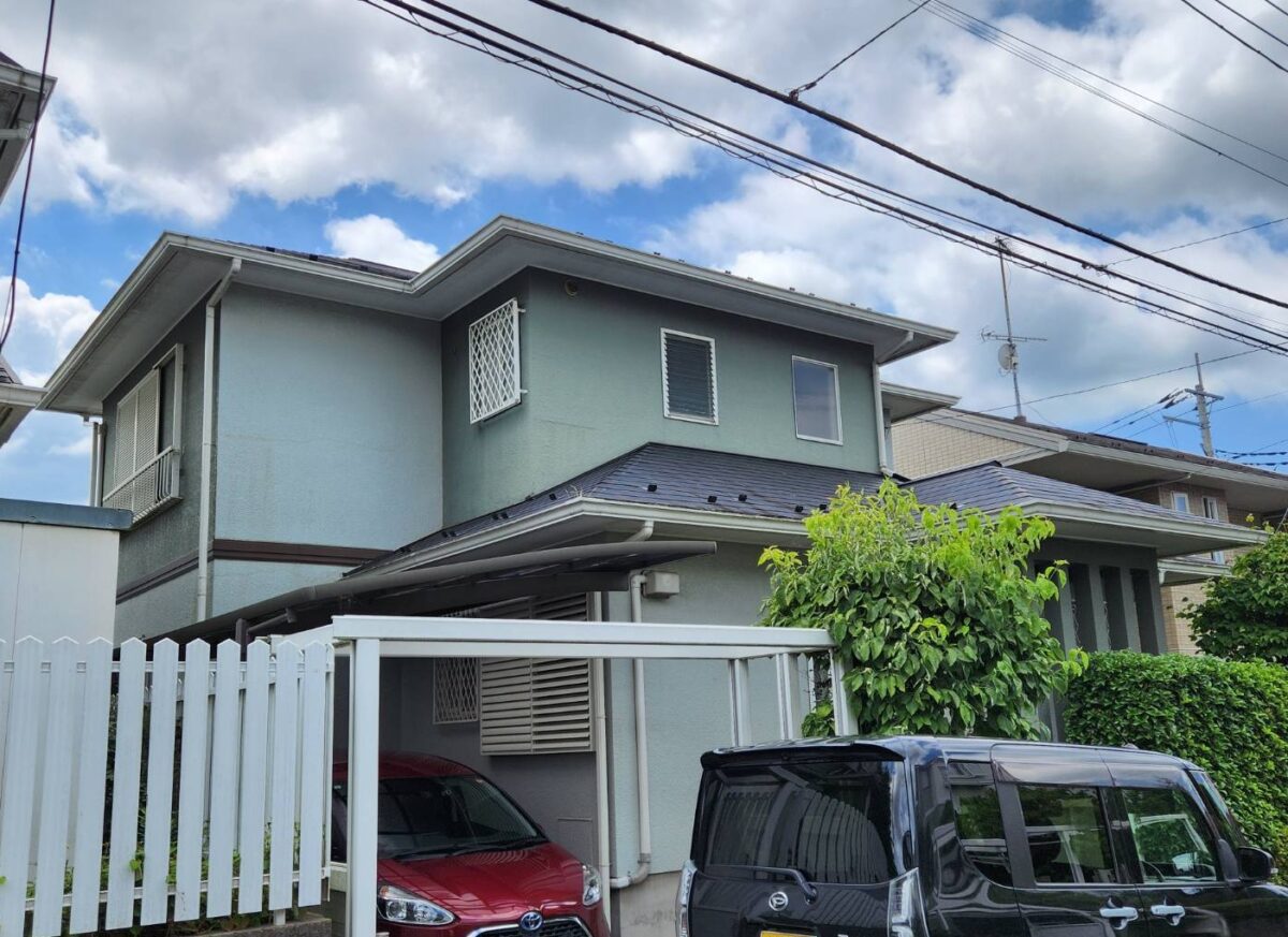 爽風が似合う、心地よいブルーグラデーション