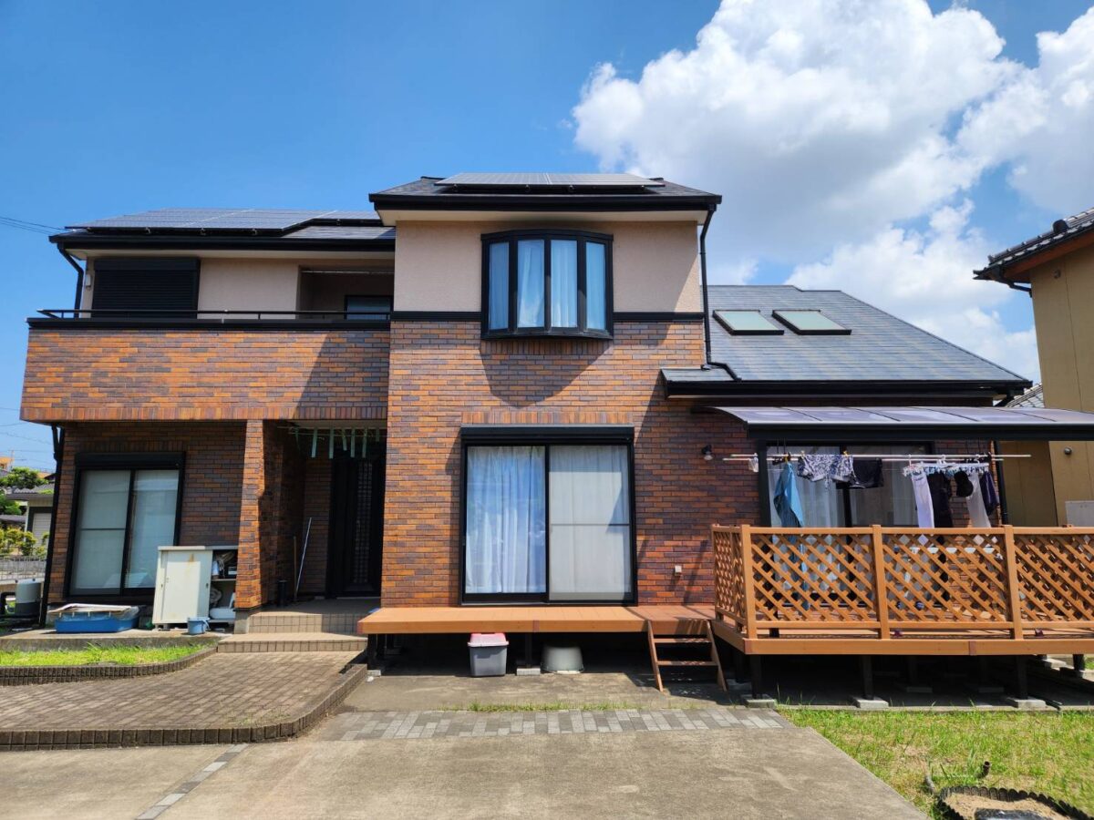 時を重ねても美しく、長く愛せる色で上質な佇まい