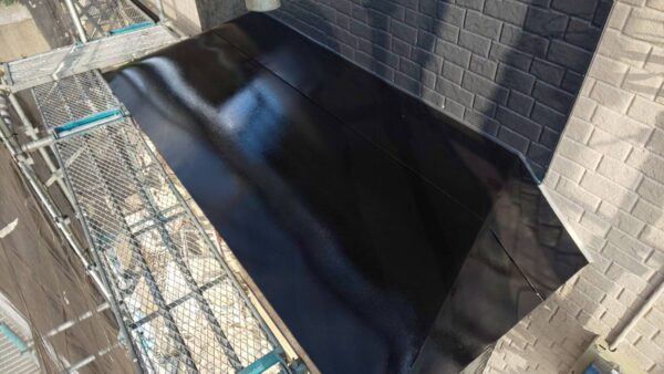 千葉県袖ケ浦市I様邸　付帯塗装（スリムダクト・ガスメーターパイプ・霧除け・外灯塗装）