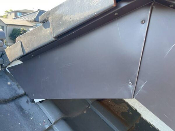 千葉県市原市S様邸　軒天増し張り・破風板金巻き工事