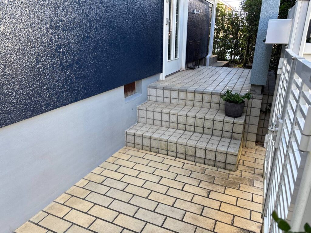 千葉県千葉市M様邸　基礎塗装
