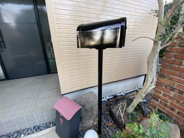 千葉県袖ケ浦市K様邸　付帯塗装（外灯・笠木・ポスト塗装）