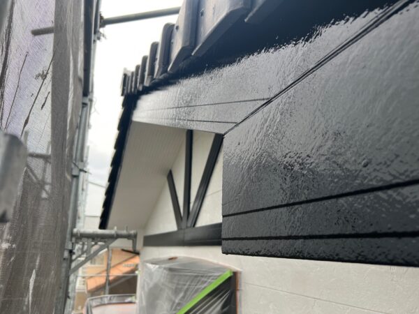 千葉県市原市K様邸　付帯塗装（破風板・横樋・シャッターBOX・換気口塗装）