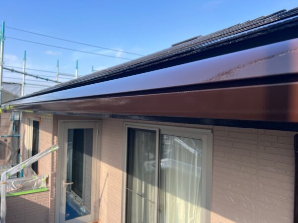 千葉県市原市H様邸　付帯塗装（横樋・シャッターBOX塗装）