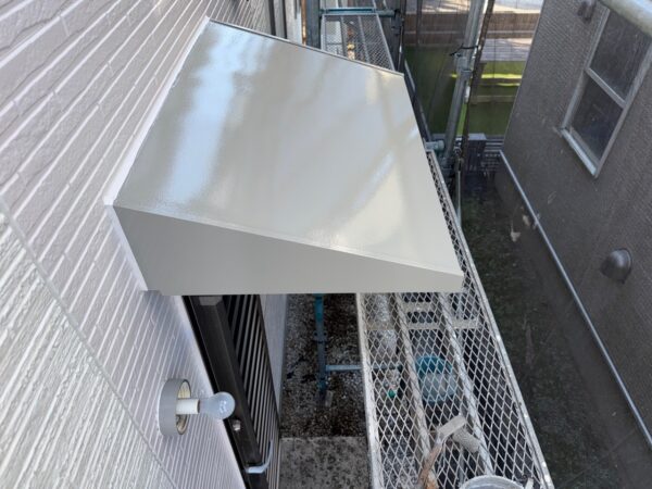 千葉県市原市K様邸　付帯塗装（スリムダクト・物干し金具・霧除け・付帯塗装）