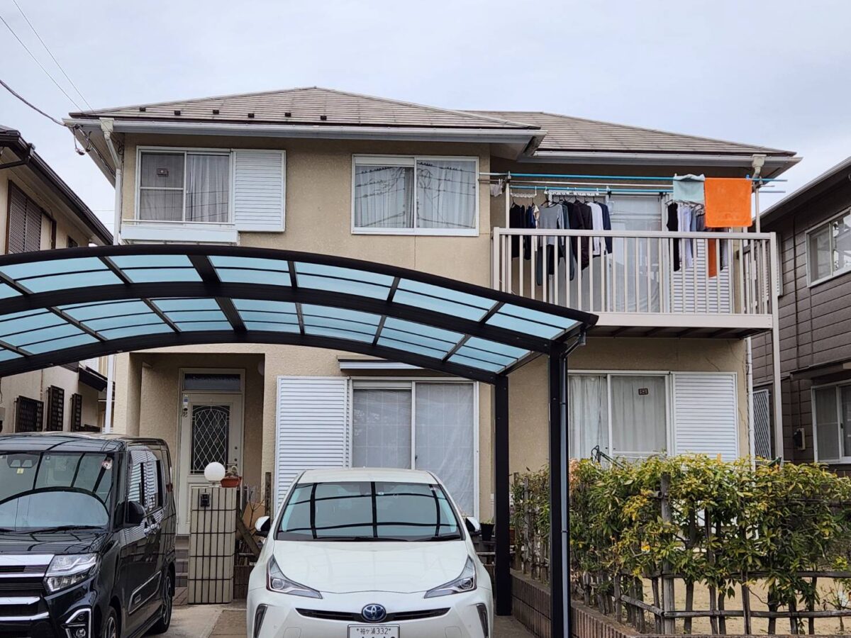 落ち着きのあるツートンカラーでモダンさと優しさを両立