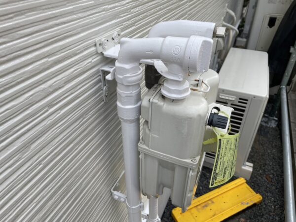 千葉県千葉市T様邸　付帯塗装（シャッターBOX・スリムダクト・水切り・ガスメーターパイプ塗装）