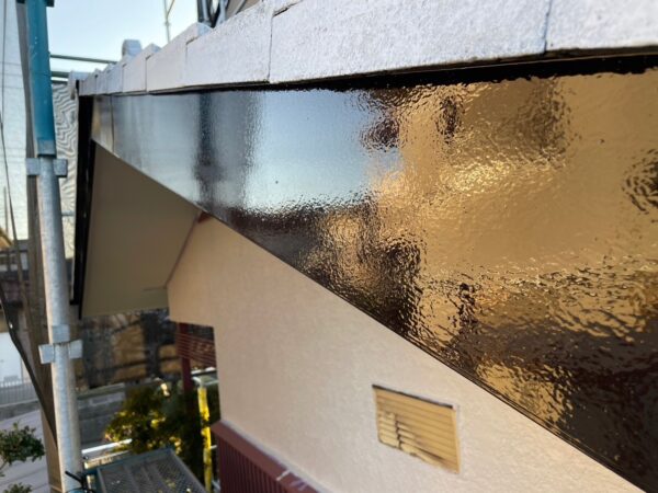 千葉県市原市K様邸　付帯塗装（破風板・横樋塗装）