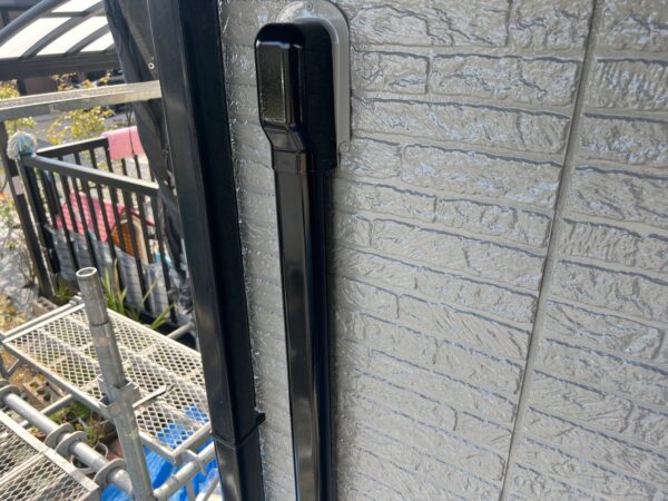 千葉県木更津市Y様邸　付帯塗装（換気口・ガスメーターパイプ・スリムダクト・物干し金具塗装）