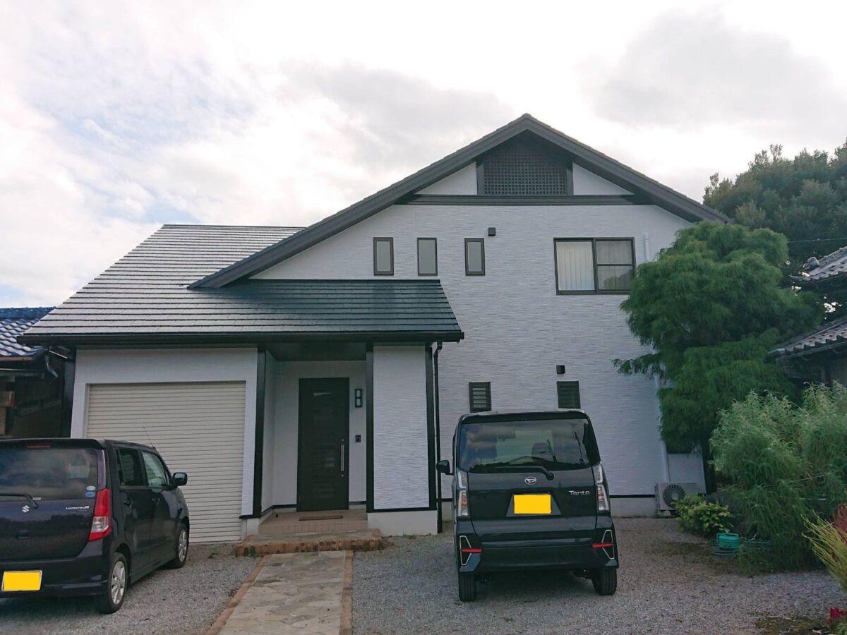 モノトーンが引き立てる洗練されたデザイン