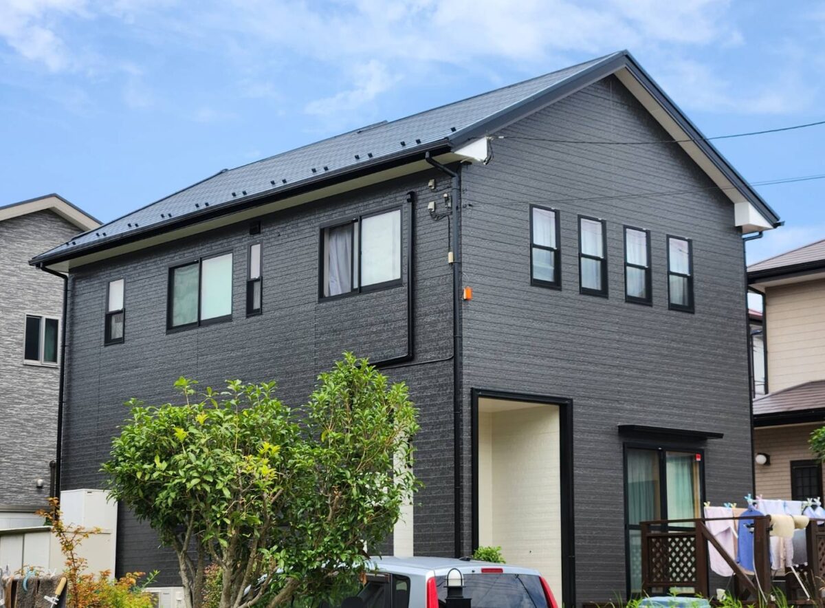 シンプルかつ重厚感のある佇まい