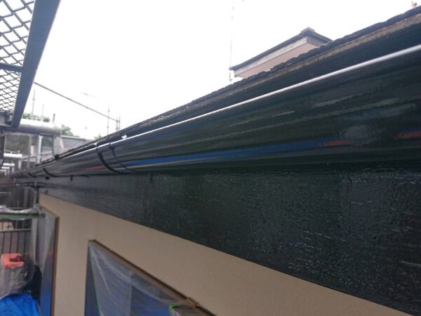千葉県千葉市U様邸　付帯塗装（破風板・横樋塗装）