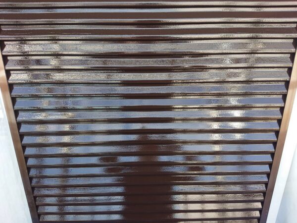 千葉県千葉市U様邸　付帯塗装（雨戸・戸袋塗装）