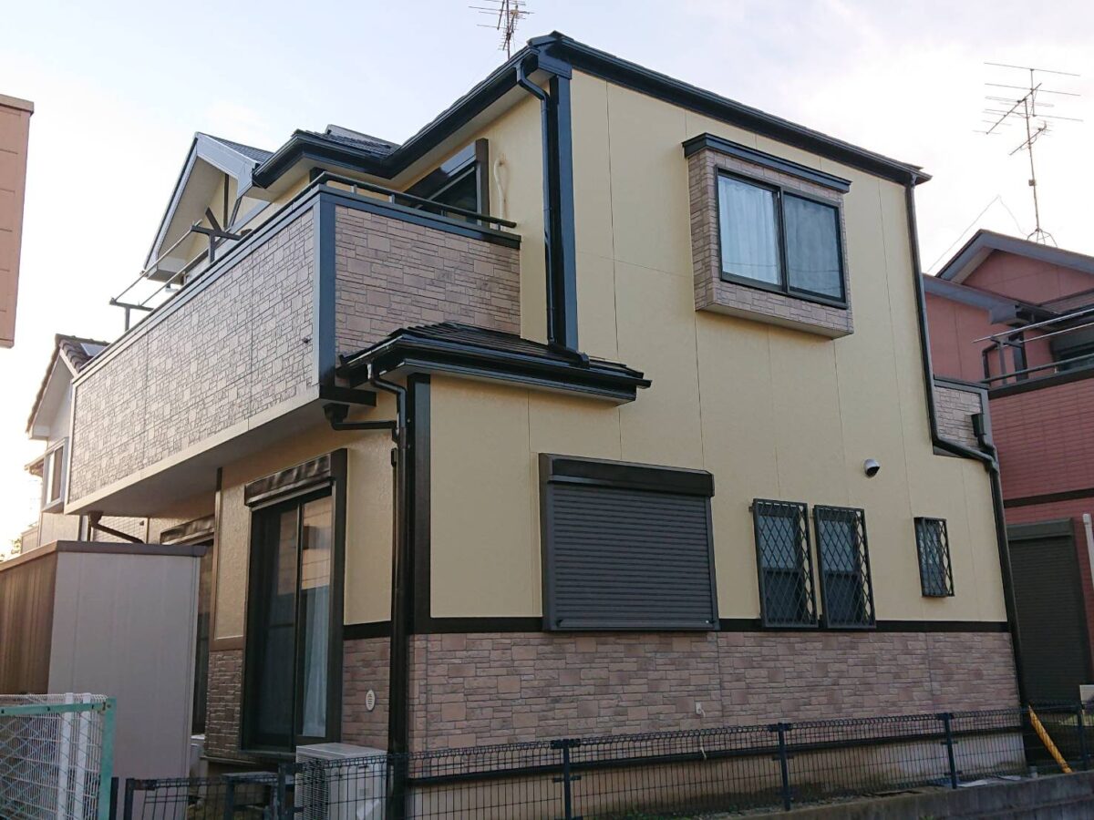 耐久性も美しさも兼ね備える温もりの外壁カラー