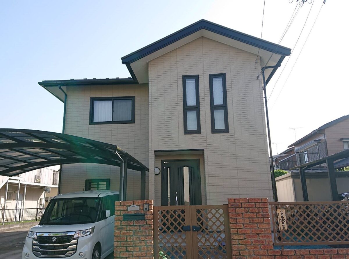 質感を活かした塗り替えで深みのある素敵な外観へ