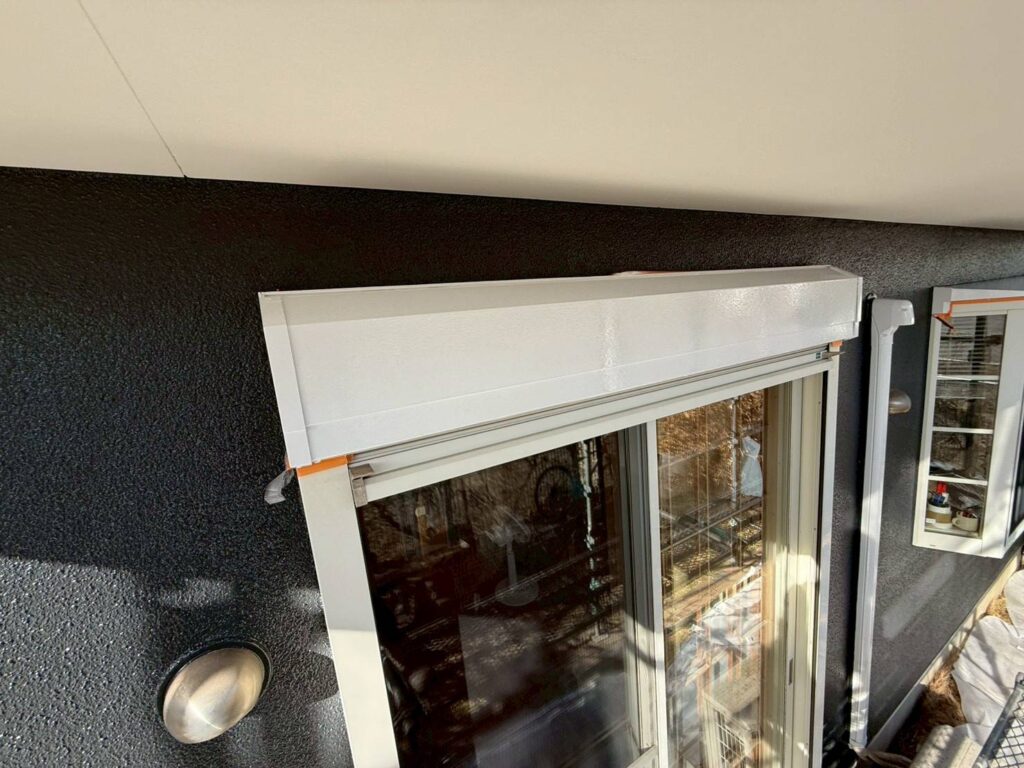 千葉県市原市F様邸　付帯塗装（破風板・横樋・縦樋・シャッターBOX塗装）