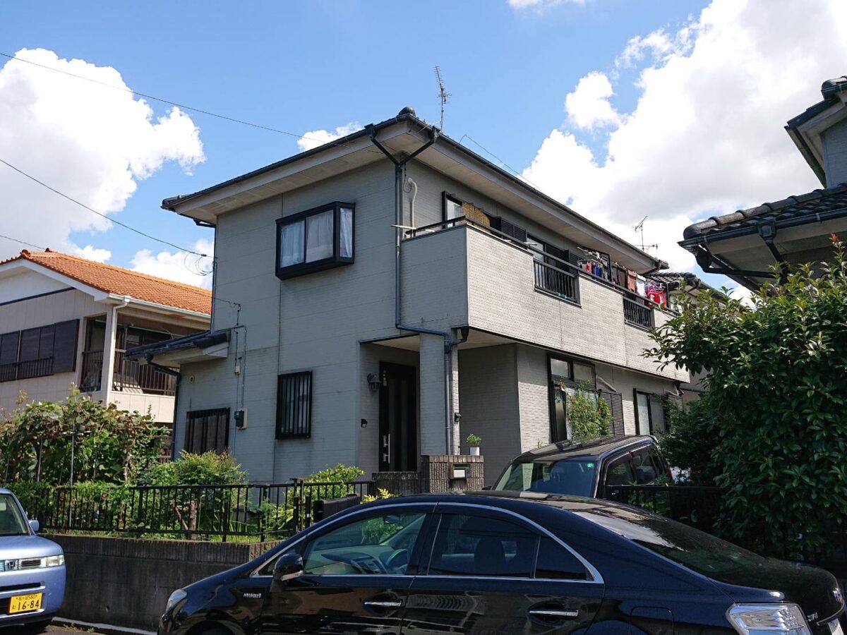 汚れに強く、色あせない。超低汚染×高耐候が叶えた、ひときわ目を引くお洒落な住まい