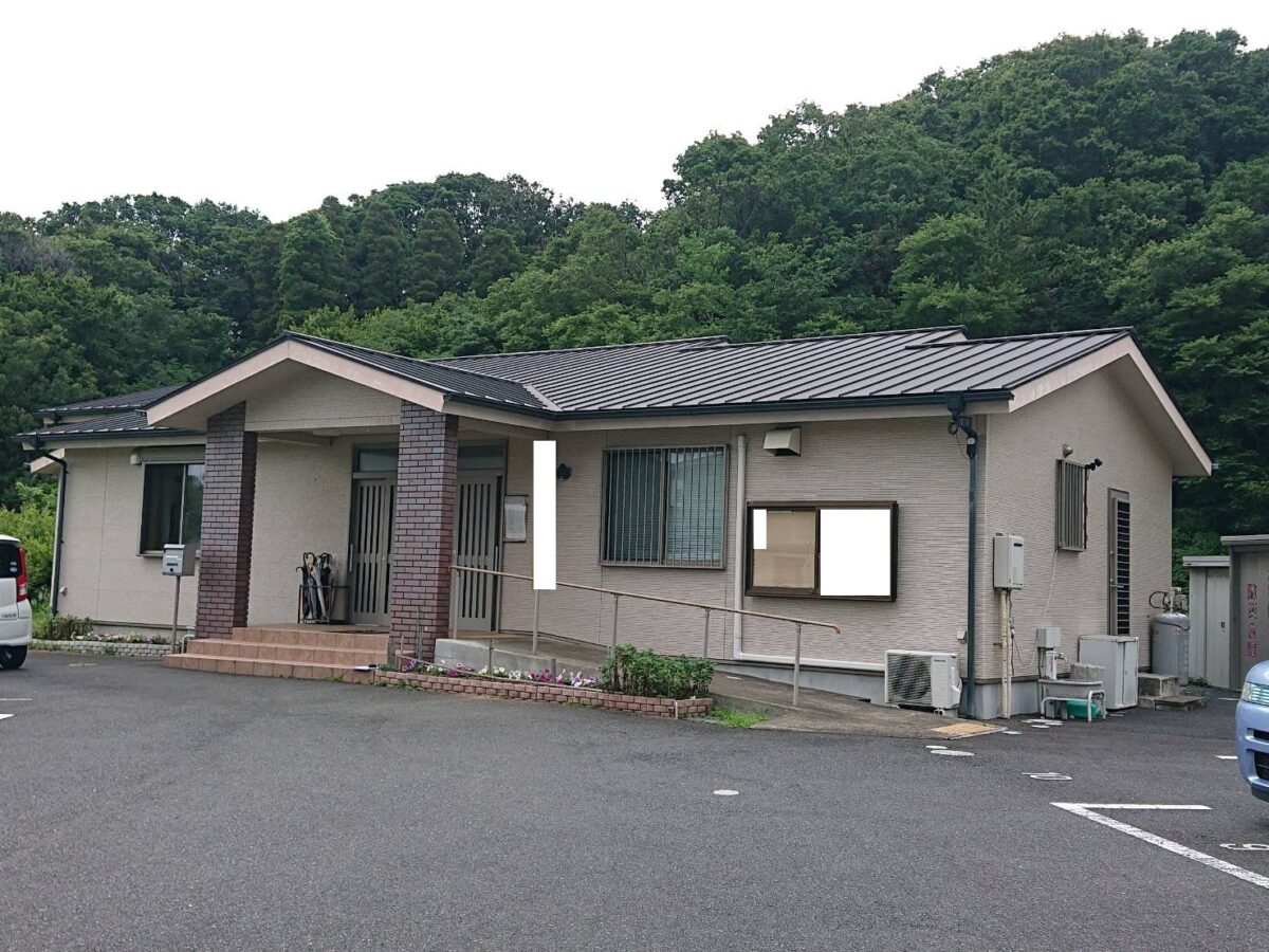 飽きのこない上質な色で全体をまとめ上げた住まい