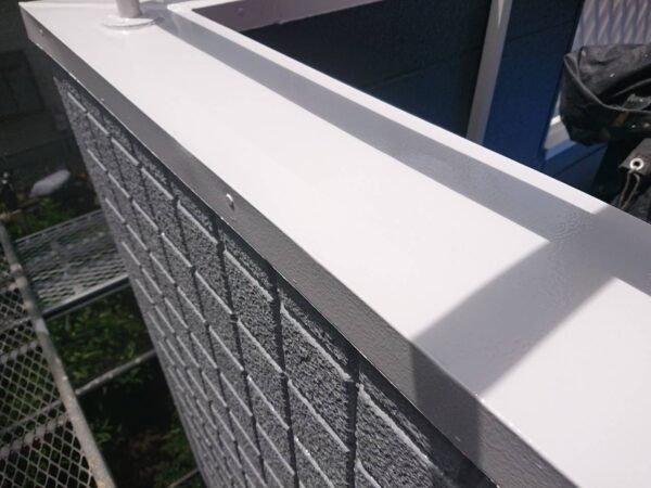 千葉県市原市U様邸　付帯塗装（笠木・外灯塗装）