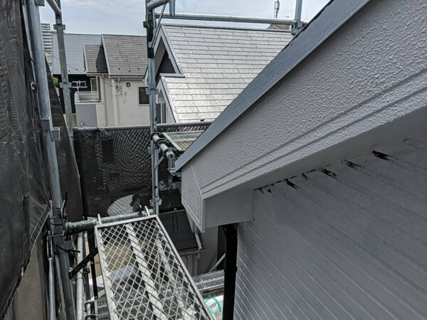 千葉県習志野市N様邸　付帯塗装（軒天・破風板塗装）