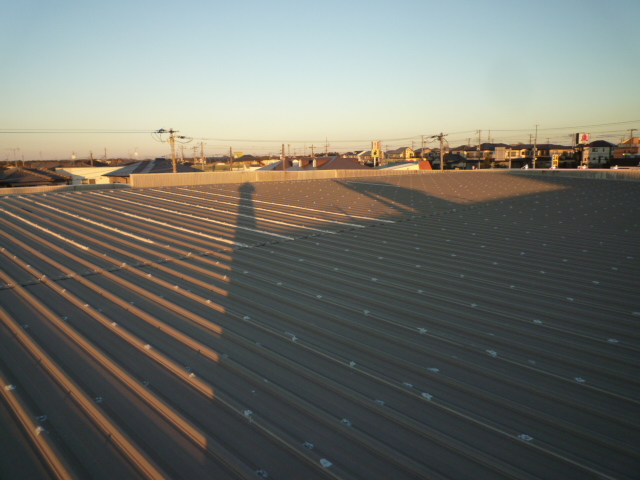 経年劣化に無機の強さと澄んだ表情を