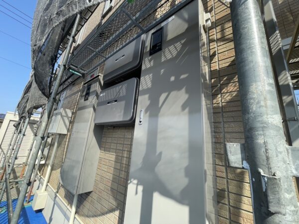 千葉県市原市アパート　付帯塗装（水切り・換気口・メーターBOX塗装）