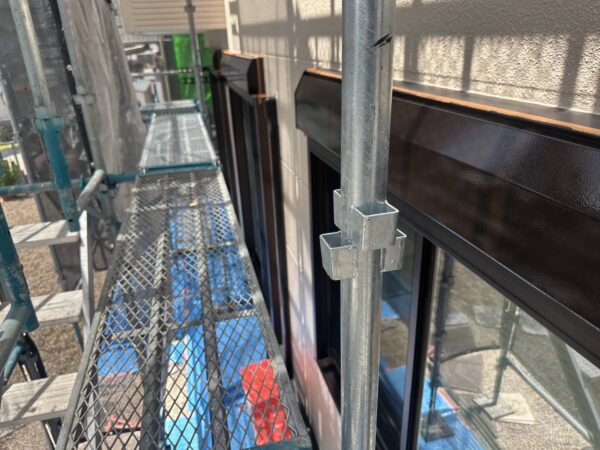 千葉県市原市N様邸　付帯塗装（破風板・横樋・縦樋・シャッターBOX塗装）