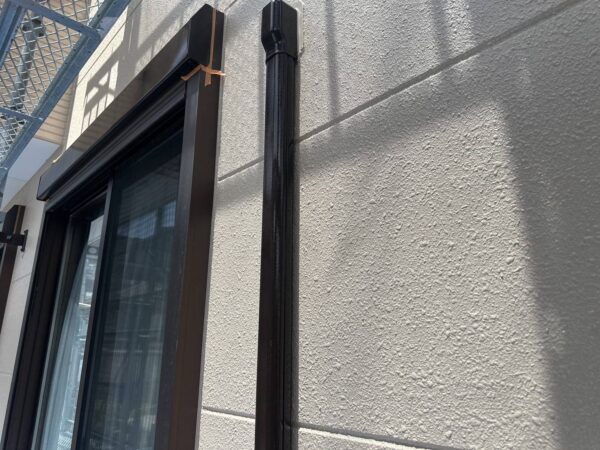千葉県市原市N様邸　付帯塗装（水切り・物干し金具・スリムダクト・ガスメーターパイプ塗装）