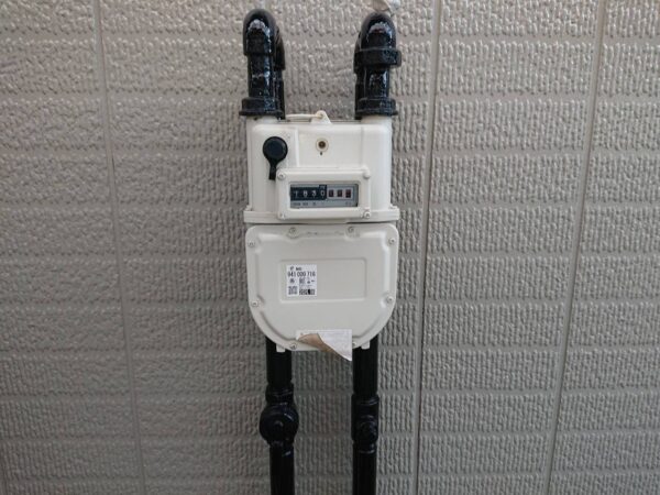 千葉県市原市K様邸　付帯塗装（換気フード・換気口・ボックス・ガスメーターパイプ塗装）
