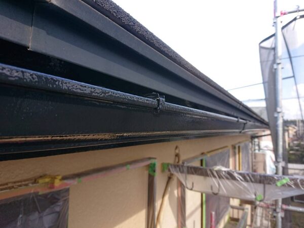 千葉県市原市H様邸　付帯塗装（破風板・横樋塗装）