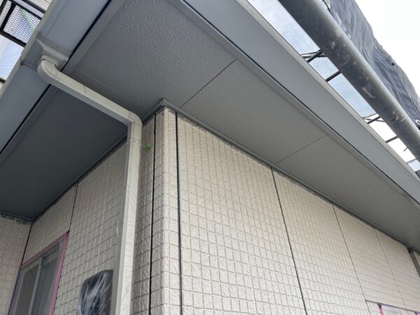 千葉県市原市M様邸　付帯塗装（軒天・破風板塗装）